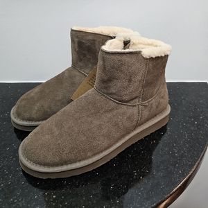 Bearpaw wmn size 9